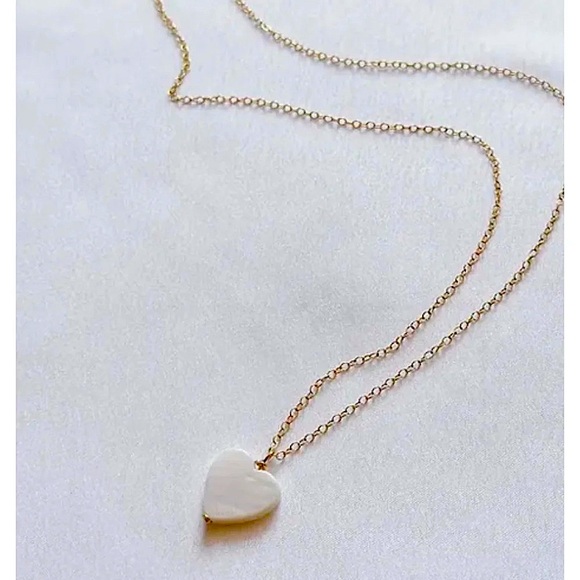 NEW Sparkly Gold Unisex-Women’s Pearl Heart, Yellow Gold Filled Necklace, 16-18” - Picture 11 of 14